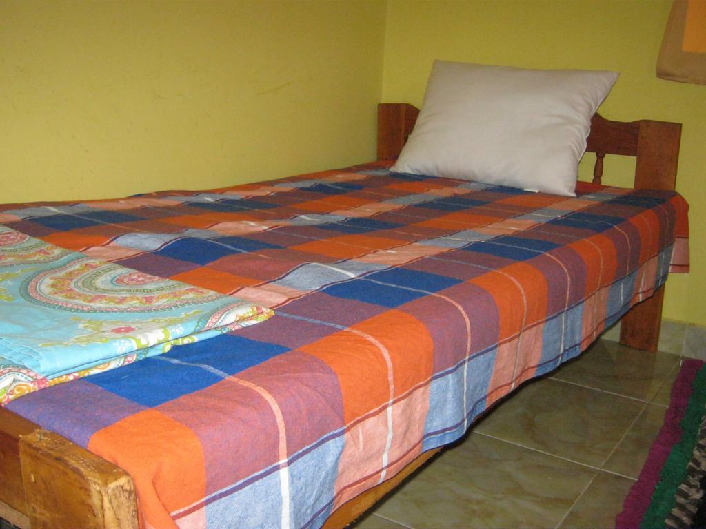 Aurora - Negombo Budget Hostel Pokoj fotografie