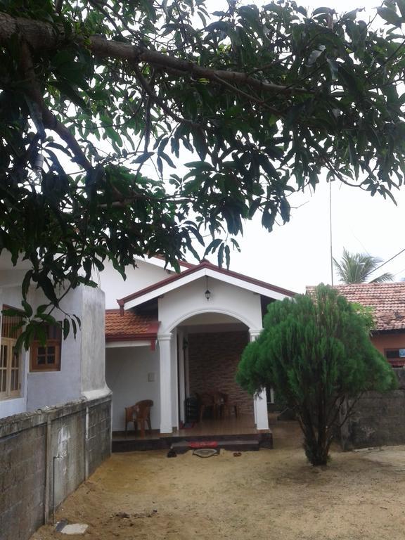 Aurora - Negombo Budget Hostel Exteriér fotografie