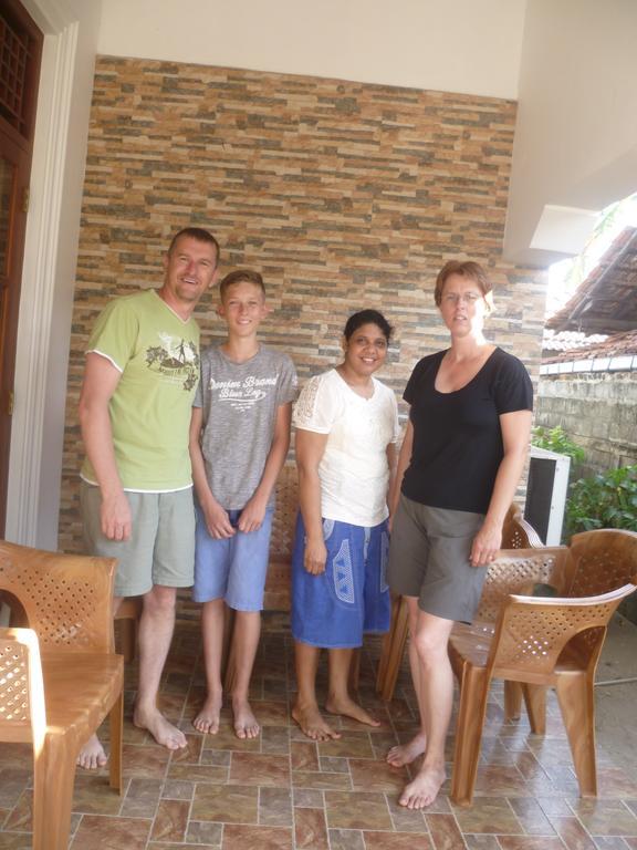 Aurora - Negombo Budget Hostel Exteriér fotografie